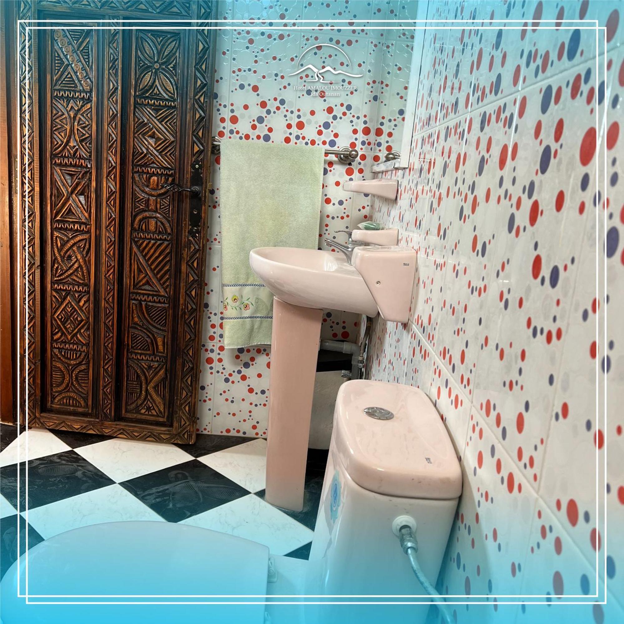 Hotel Amalou Imouzzer Ida Ou Tanane ภายนอก รูปภาพ