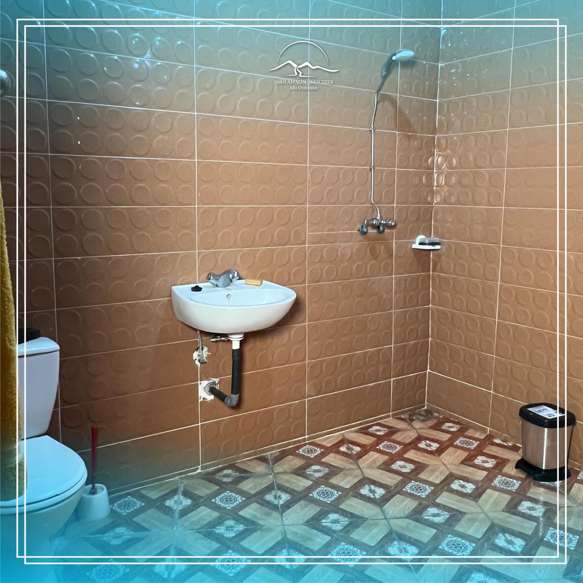 Hotel Amalou Imouzzer Ida Ou Tanane ภายนอก รูปภาพ