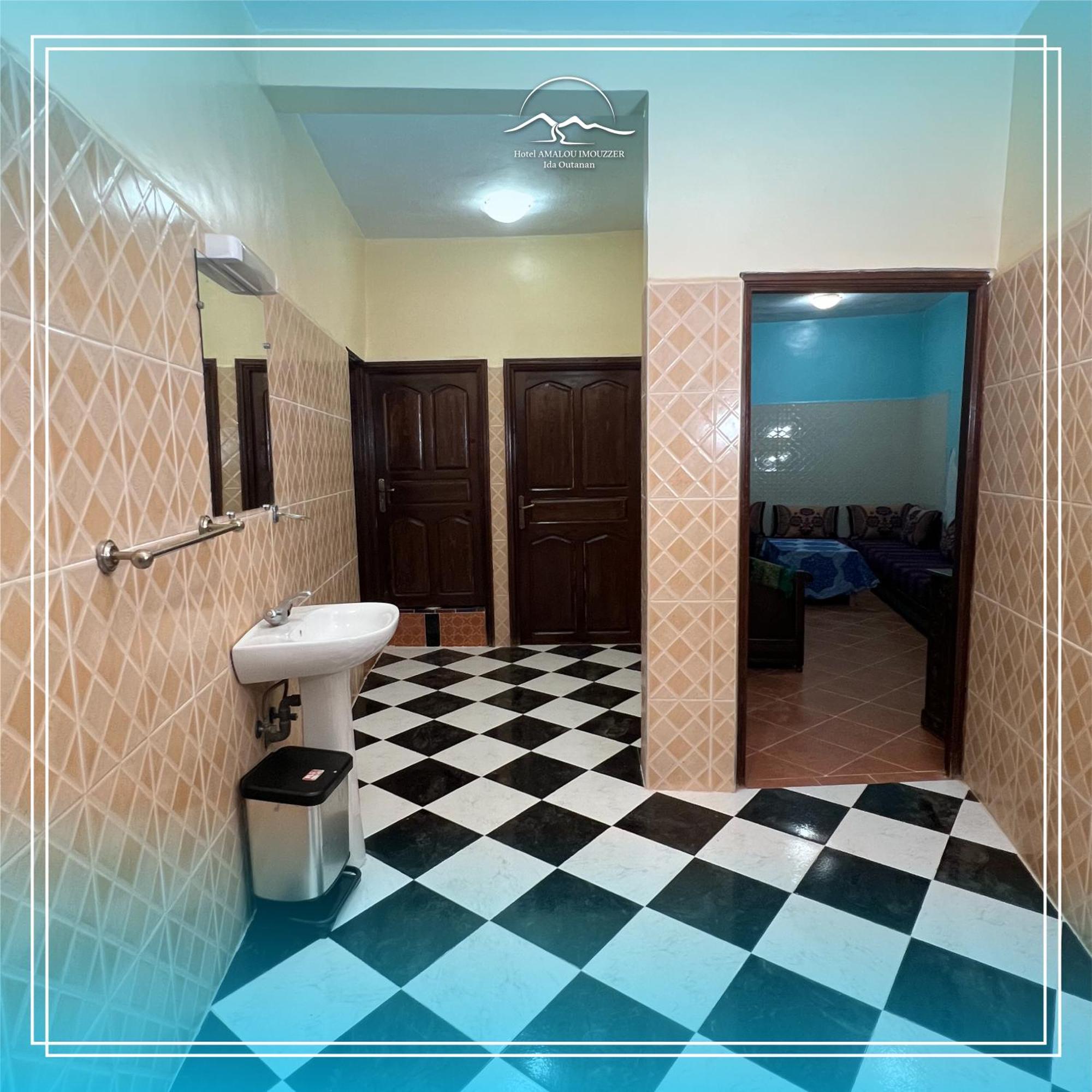 Hotel Amalou Imouzzer Ida Ou Tanane ภายนอก รูปภาพ