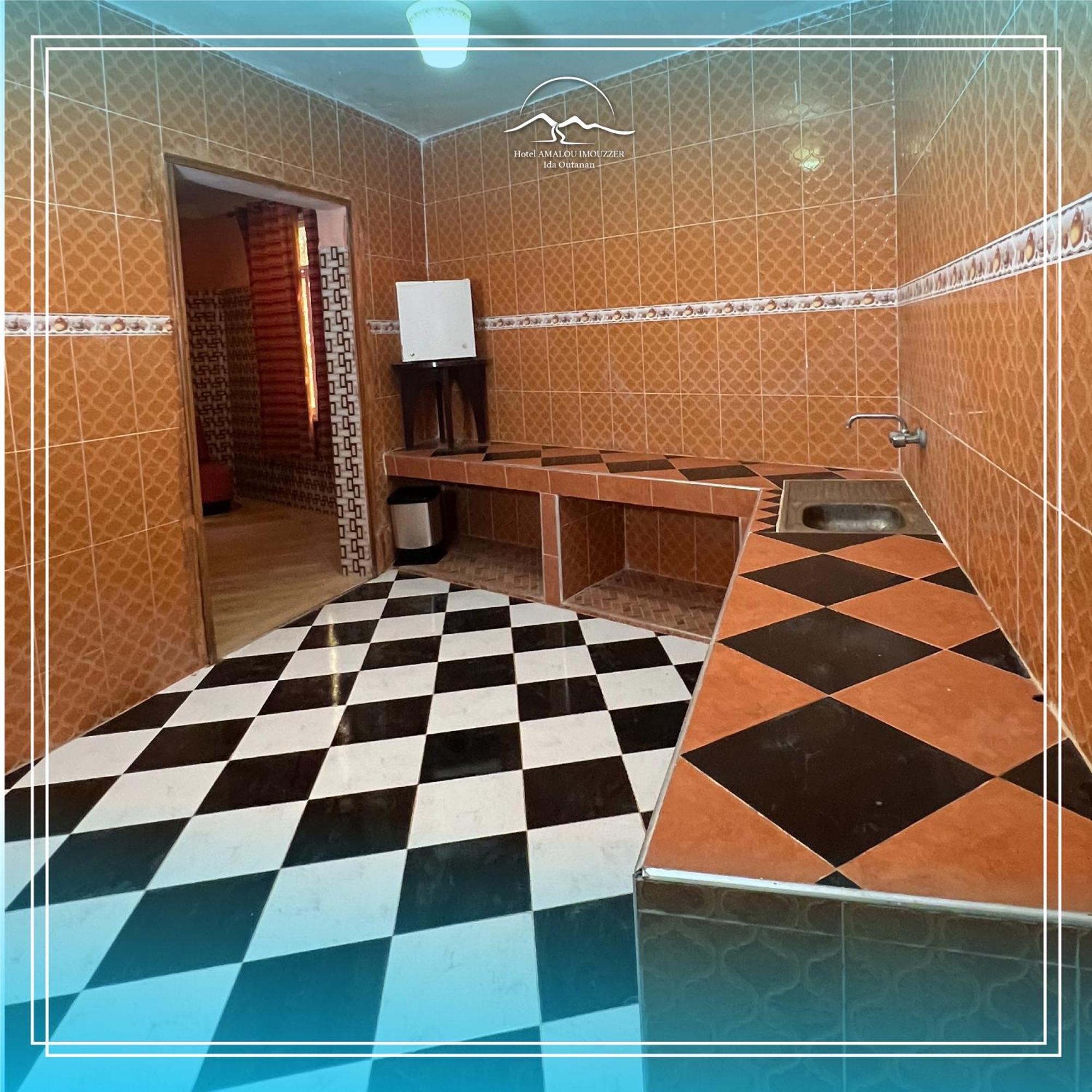 Hotel Amalou Imouzzer Ida Ou Tanane ภายนอก รูปภาพ